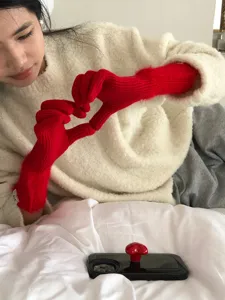 Modische rote Damen Strickhandschuhe verlängert Touchscreen einfarbig Winter warme Ware.