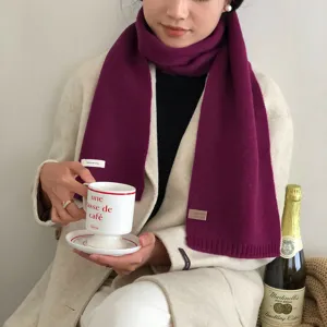 Klassischer einfarbiger warmer Wollschal für Damen im Winter, eleganter weicher Strickschal.