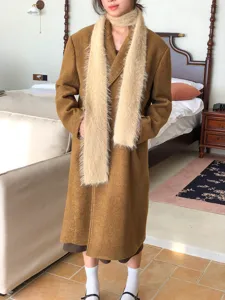 Bufanda de invierno estrecha y suave de visón sintético, accesorio cálido y acogedor.