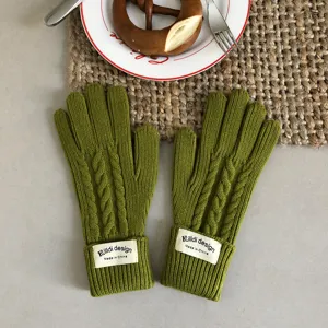 Green cable knit gloves for women, warm winter five-finger knitted gloves with brand tag.