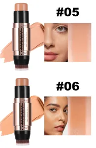 Vista dettagliata dello stick per contouring e illuminante a doppia punta con texture e trucco.