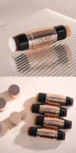Stick per contouring a doppia estremità con pennello, illuminante e ombreggiatura in crema.