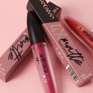 Détail de rouge à lèvres liquide mat Handaiyan 4X, longue tenue étanche maquillage des lèvres.