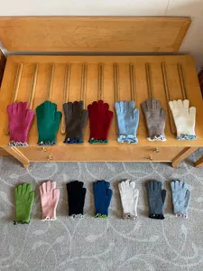 Women winter touchscreen knit gloves warm wool ruffles cuff Korean style multicolored