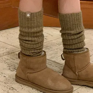 Gezellige bruine geribbelde wol beenwarmers voor vrouwen, herfst winter laarsmanchetten.
