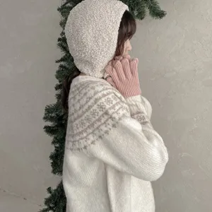 Rosa Strickhandschuhe mit fünf Fingern für den Winter, warme und weiche gerippte Bündchen Details.