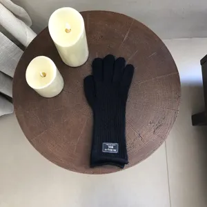 Damen Winter warme Strickhandschuhe, einfarbige Touchscreen Handschuhe für kalte Tage.