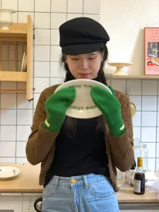 2023 invierno nuevas manoplas verdes cálidas, guantes de lana lisos para clima frío.