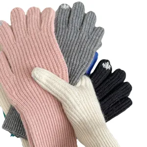 Winterwarme gestrickte Fünf-Finger-Touchscreen-Handschuhe in verschiedenen schönen Farben.
