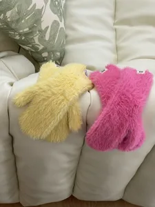 Winterwarme Plüschhandschuhe süße einfarbige flauschige Fäustlinge für kalte Tage kuscheliger Stil