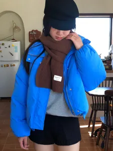 Winterwarmer Strickschal fuer Damen dicker weicher kuscheliger Winterschal Halswaermer Alltag