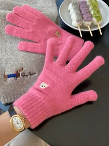 Guanti touchscreen a cinque dita in maglia con ricamo di orsetto carino inverno caldo rosa