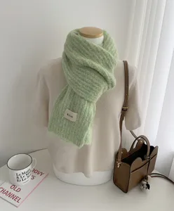 Koreanischer einfarbiger Mohair-Schal, weicher warmer Strickschal Detailansicht.