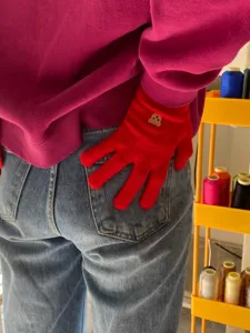 Autunno inverno simpatico orso ricamo guanti di maglia caldi schermo tattile lana guanti