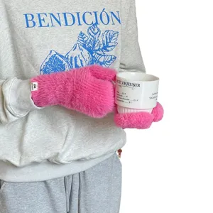 Winter warme Plueschhandschuhe fuer Damen und Herren, suesse einfarbige Fell Faeustlinge.