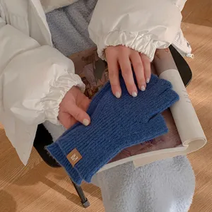 Koreanische einfarbige halbe Finger Strickhandschuhe Winter warme fingerlose Damen Handschuhe