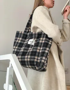 Casual black and white plaid woolen tote bag for women, large capacity winter shoulder bag.