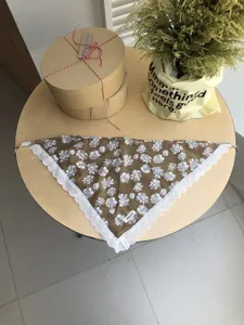 Vintage Blumen Dreieck Kopftuch für Damen, Sommer Baumwolle Spitze Bandana für Alltag.
