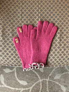 Women touchscreen knit gloves winter warm wool gloves with ruffles stylish detail view pair
