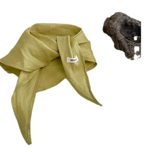 Foulard triangolare in lino verde da donna, bandana per capelli tinta unita minimalista