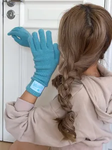 Gants tricotés d'hiver pour femmes, couleur unie à doigts séparés, matière douce et chaude.