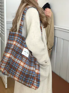 Casual plaid wool tote bag for women large capacity shoulder bag stylish winter daily handbag
