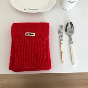 Einfarbiges Strickschal Detail, gemütlicher doppelter warmer Wollkragen für Damen.