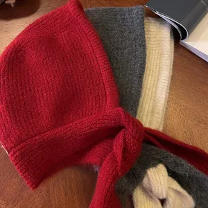 Set cappello sciarpa balaclava in maglia, berretto da ciclismo in lana calda per donna.