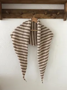 Bufanda triangular de punto a rayas marrones, chal de invierno de lana, prenda de abrigo elegante.