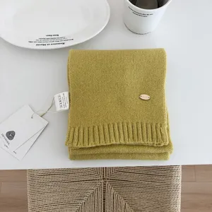 Bufanda de lana sólida minimalista, accesorio de moda invierno cálido estilo coreano para mujer.