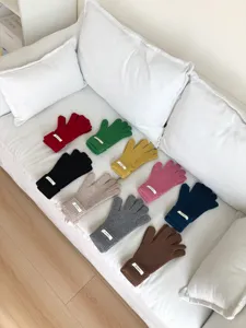 Guantes de punto de lana cálidos de invierno guantes táctiles de color sólido para mujeres detalle