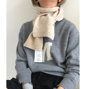 Bufanda de lana de color sólido minimalista para mujer, accesorio de cuello de invierno suave y cálido.
