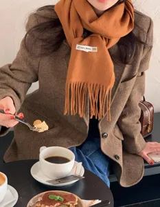 2024 Otoño Invierno Color Sólido Lana Flecos Bufanda Pareja Moda Cálida Diaria Detalles