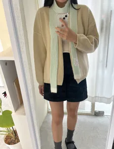 2024 Automne Hiver style coréen écharpe longue tricotée et cardigan ensemble, chaud et confortable.