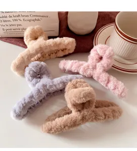 Plush hair claw clip set, large fluffy winter hair catch barrettes for women styling hair accessories