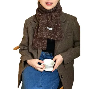 Sciarpa invernale in misto lana maculata marrone da donna, comodo scaldacollo elegante.