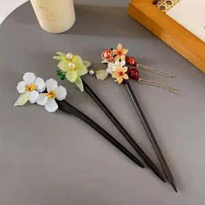 Spille per capelli floreali in stile antico cinese con nappe, eleganti bastoncini di legno.