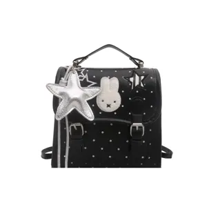 Sac à dos femme noir à pois avec patch peluche lapin mignon et pendentif étoile argenté style casual