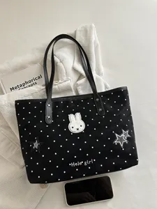 Sac cabas noir à pois avec patch lapin mignon et broderie d'étoiles pour le style quotidien.