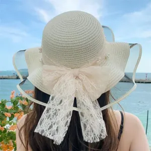 Chapeau de paille femme avec nœud en dentelle et perle, grand bord chapeau de plage d'été.