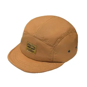 Schnelltrocknende 5-Panel Camp Cap mit kurzem weichen Schirm, atmungsaktive Workwear Kappe.
