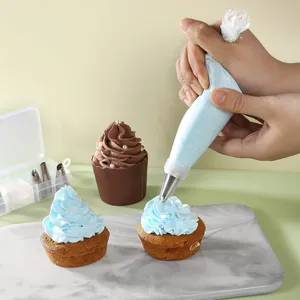 Baking piping bag and nozzle set with storage box for DIY cake decorating and dessert making.