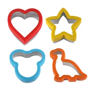 Stainless steel sandwich cutter 4-piece set, cute cartoon shapes for baking biscuits and fruit.