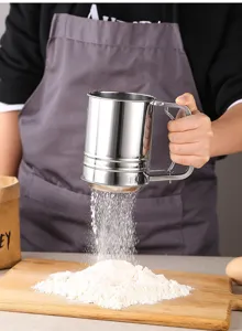 Setaccio per farina in acciaio inossidabile stile tazza manuale utensili da cucina per dolci