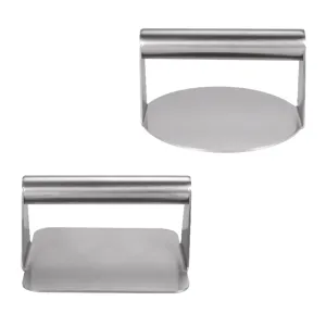 Rvs hamburgerpers en vleesstempels met ronde en vierkante platen voor in de keuken.