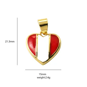 Ciondolo a cuore in rame placcato oro con smalto rosso, dimensioni 21.3x15mm, peso 2.4g.