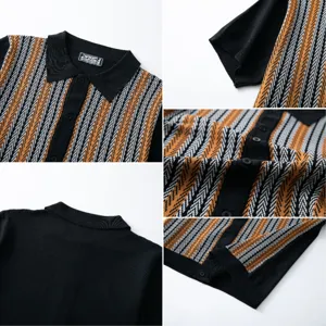 Detalles en primer plano de un polo de punto jacquard a rayas para hombre con cuello