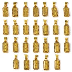 Ciondoli rettangolari con lettere placcati in oro 18k e zirconi, charm per collana con iniziali A-Z
