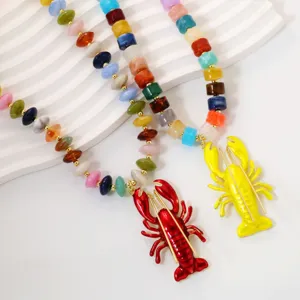 Collier pendentif homard perles acrylique style plage bohème vacances tendance mode