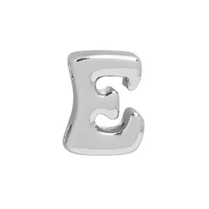 Zilveren letter E bedel hanger, DIY armband ketting accessoire voor gepersonaliseerde sieraden.